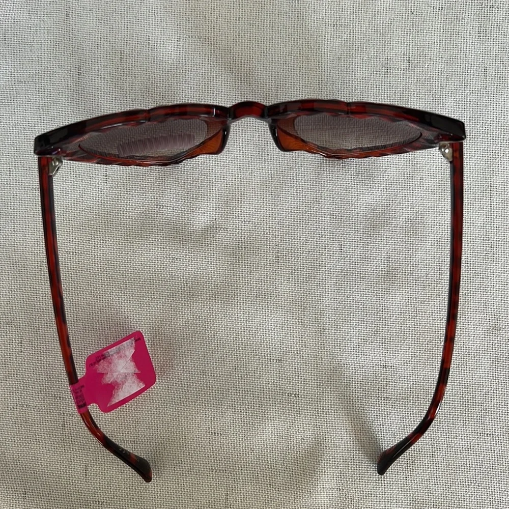 BETSEY JOHNSON heart shaped sunglasses